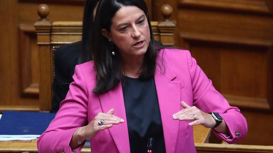 Διαβεβαίωση Κεραμέως: Καμία περικοπή σε συντάξεις χηρείας και νέα ρύθμιση για βαρέα και ανθυγιεινά