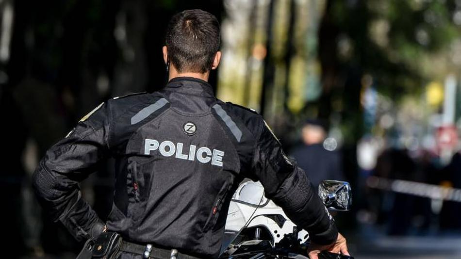 Νεαρός νοσηλεύεται στη ΜΕΘ μετά από απόπειρα ληστείας και τραυματισμό από αιχμηρό αντικείμενο