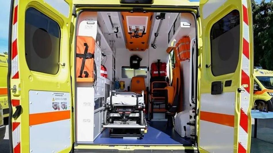 Απεγκλωβισμός άνδρα από φορτηγό όχημα στον Έβρο μετά από εκτροπή