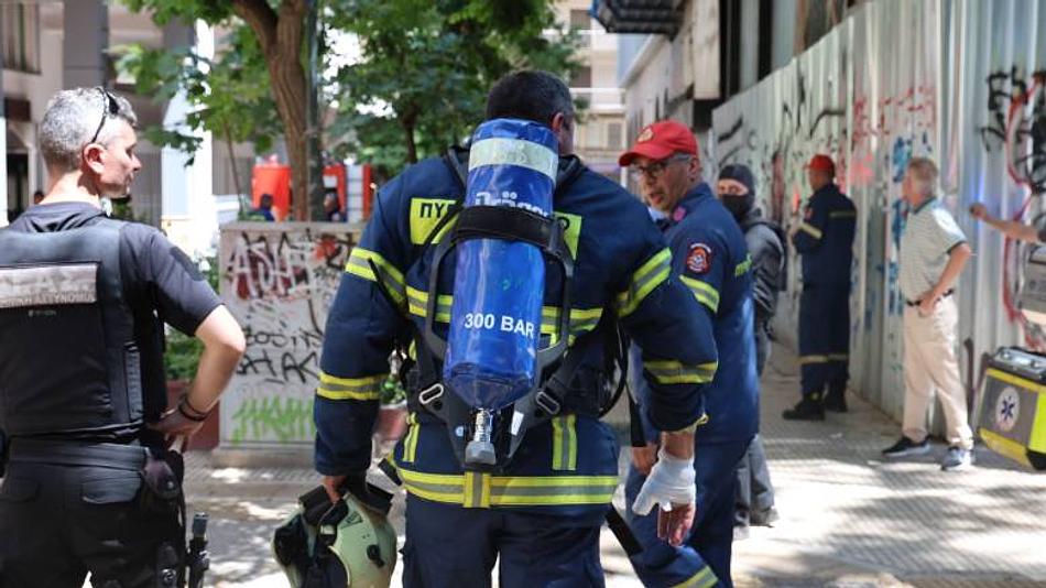 Φωτιά σε ξενοδοχείο: Ένας τραυματίας με εγκαύματα και δύο άτομα με αναπνευστικά προβλήματα