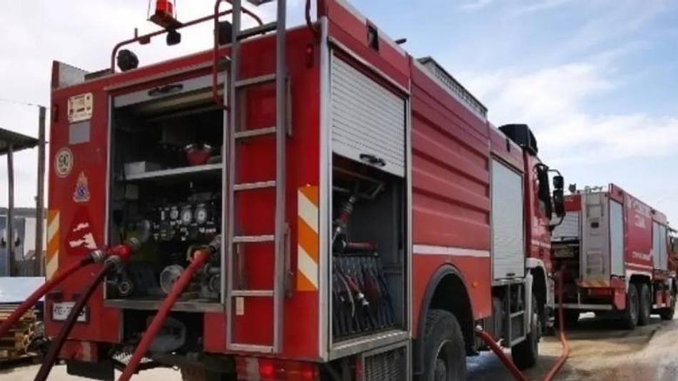 Πυρκαγιά σε αγροτική έκταση στην Αγία Τριάδα Φθιώτιδας κινητοποιεί 26 πυροσβέστες και αεροσκάφη