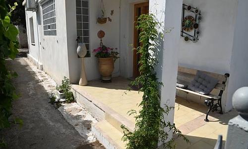 Δικογραφία σε βάρος Ιταλού συντρόφου για διπλή δολοφονία στην Αιγιάλεια