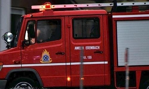 Επιχειρησιακή κινητοποίηση πυροσβεστικών δυνάμεων για την κατάσβεση πυρκαγιάς στο Λαγκαδά
