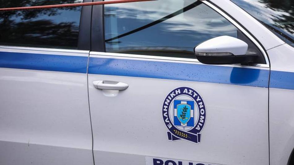 Ληστεία σε κοσμηματοπωλείο στο κέντρο της πόλης με δράστες που προσποιήθηκαν τους πελάτες