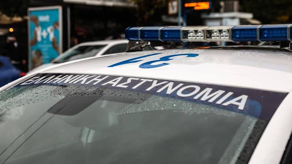 Σορός ηλικιωμένου άνδρα ανακαλύφθηκε σε υπόγειο κτηρίου στην Κυνουρία
