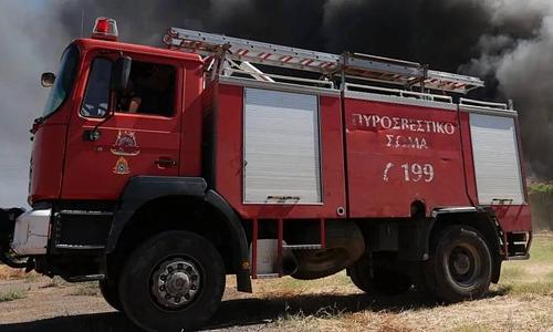 Πυρκαγιά στην περιοχή Δρίγγια Κορωπίου κινητοποιεί 52 πυροσβέστες και αεροσκάφη