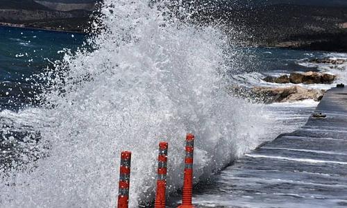 Δύσκολες θαλάσσιες μετακινήσεις λόγω ισχυρών ανέμων στις 14 Αυγούστου
