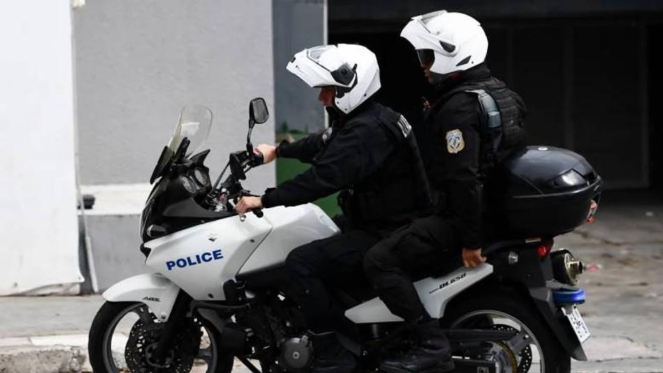 Εισβολή ομάδας ρομά σε αστυνομικό τμήμα για απελευθέρωση ομόφυλου τους
