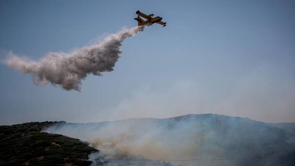 Πυρκαγιά σε χαμηλή βλάστηση στον Μονόλοφο Ωραιοκάστρου με κινητοποίηση 37 πυροσβεστών