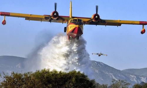 Συναγερμός στο 112 για φωτιά στην περιοχή Καμπί της Πάρου