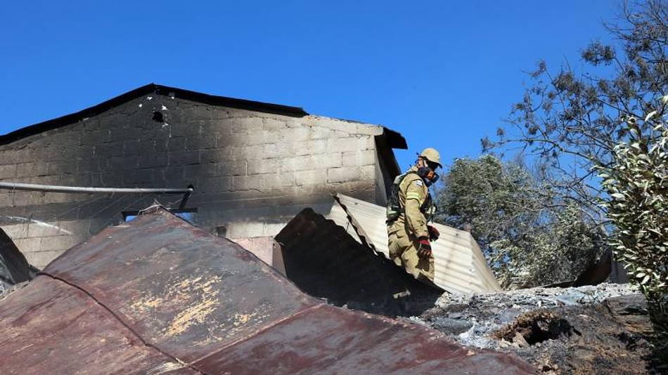 Συνεχείς μάχες με τις φλόγες στο Πλωμάρι της Μυτιλήνης