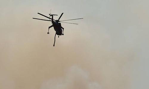 Σοβαρό ατύχημα με ελικόπτερα κατά τη διάρκεια δασοπυρόσβεσης στην Αττική