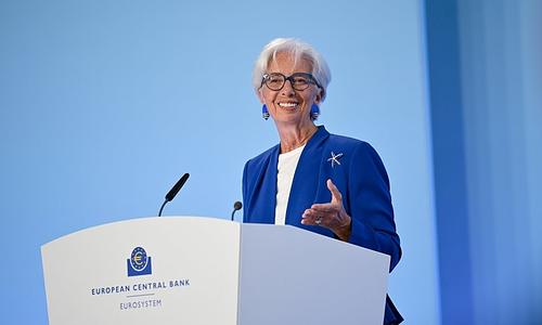 Η Ευρώπη προειδοποιεί για την ανάγκη επενδύσεων στην τεχνητή νοημοσύνη για να μην μείνει πίσω
