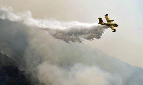 Βελτίωση της κατάστασης στην κατάσβεση της φωτιάς με την υποχώρηση των ανέμων