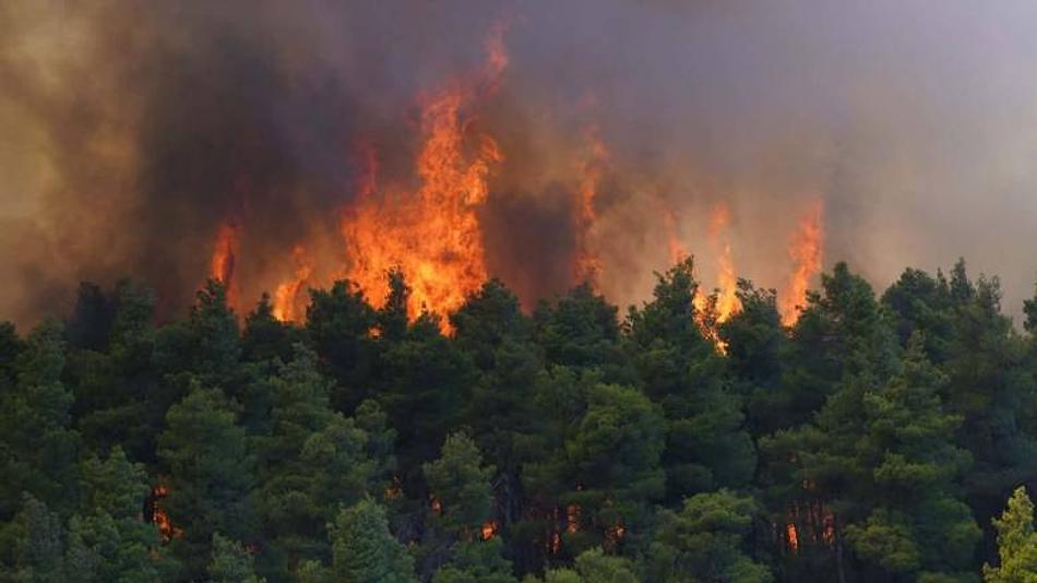 Συναγερμός για πυρκαγιές σε πολλές περιοχές της Ελλάδας