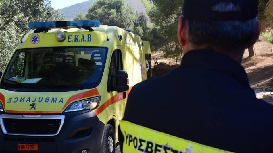Θανατηφόρο τροχαίο στη Δωρίδα: 72χρονος νεκρός και δύο τραυματίες