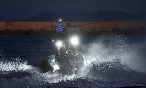 Σύγκρουση πλοίου με θαλάσσιο ταξί στη Σκιάθο χωρίς τραυματισμούς