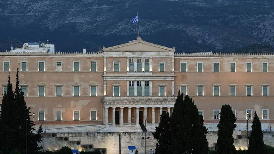Ενεργοποίηση πρωτοκόλλου ασφαλείας στη Βουλή μετά από συναγερμό