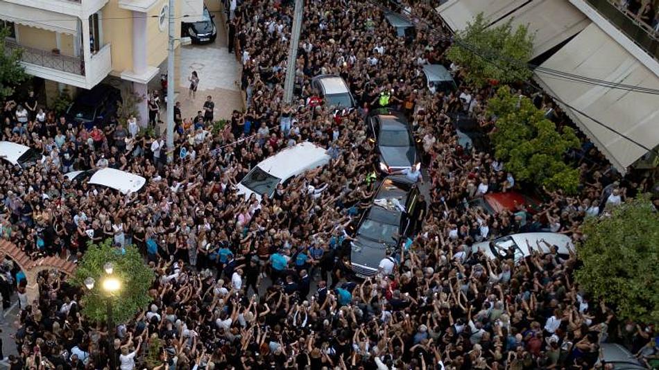 Η κληρονομιά του Γιώργου Μαζωνάκη: Μια ανατομία του πένθους και της μοναξιάς του καλλιτέχνη