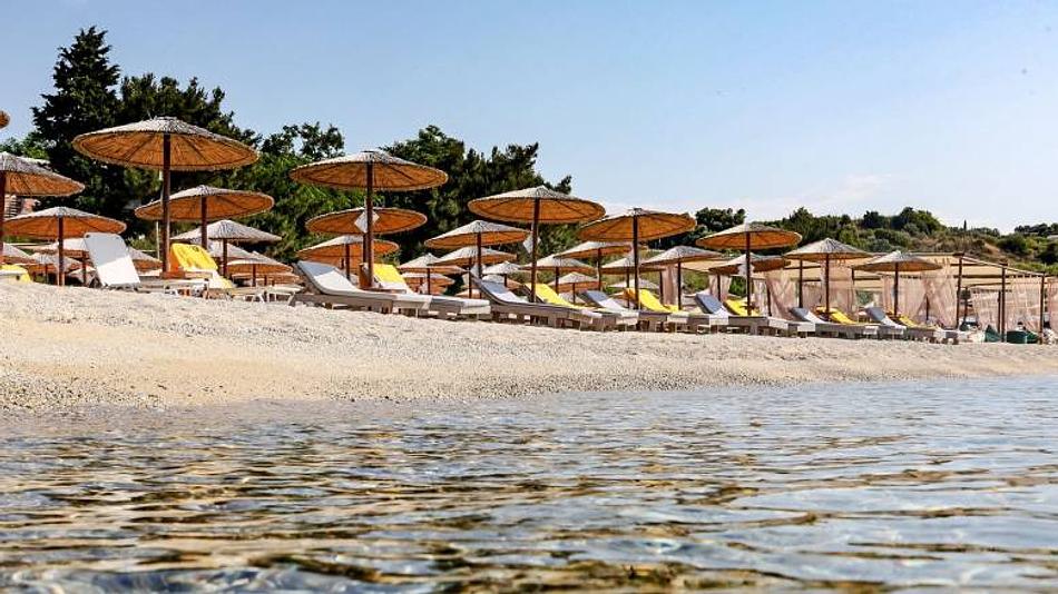 Θανάσιμος καυγάς για μια ξαπλώστρα στην ακτή Βουλιαγμένης