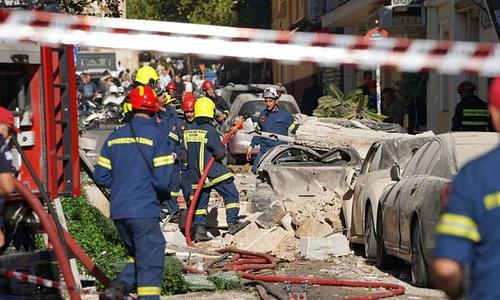 Έκρηξη και κατάρρευση κτηρίου στην Αθήνα: Αγνοούμενοι και τραυματίες από την τραγωδία