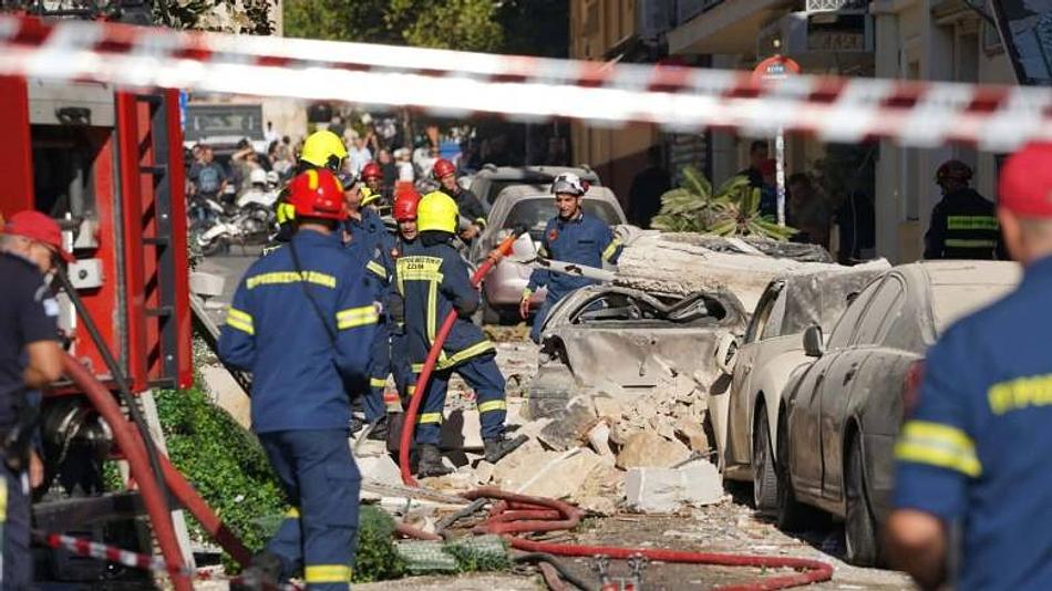 Έκρηξη και κατάρρευση κτηρίου στην Αθήνα: Αγνοούμενοι και τραυματίες από την τραγωδία