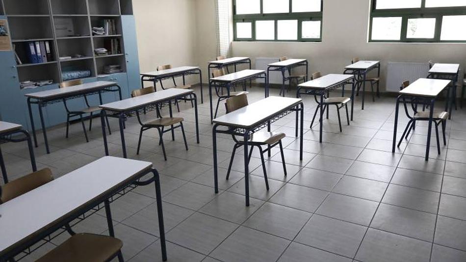 Αναστολή λειτουργίας του Γυμνασίου Βασιλικών λόγω αποκόλλησης επιχρίσματος από την οροφή