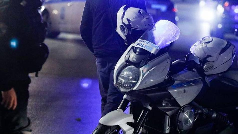 Σύλληψη ρασοφόρου με ποινή φυλάκισης για οδήγηση χωρίς άδεια στην πορεία προς το Άγιο Όρος
