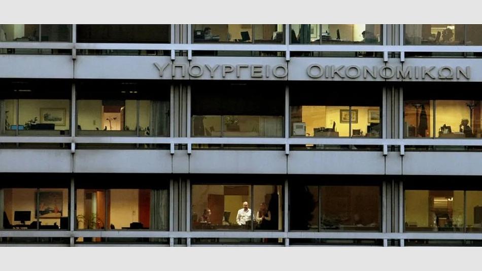 ΥΠΕΘΟ: Σφοδρή κριτική στις προτάσεις Τσίπρα για μείωση τιμών καυσίμων
