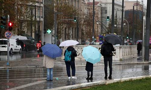 Έκτακτο δελτίο καιρού: Ισχυρές βροχές και καταιγίδες έως την Τρίτη