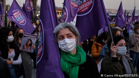 Ερντογάν -Τουρκία: Διαδηλώσεις για απόσυρση από διεθνή Σύμβαση κατά της βίας γυναικών