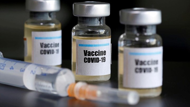 Εμβολιασμοί: Ανοίγει αύριο η πλατφόρμα για τους άνω των 85 – Αναλυτικά η διαδικασία