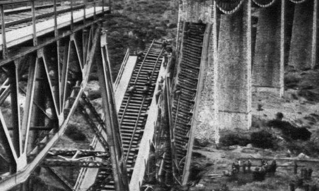 Σαν σήμερα, 25 Νοεμβρίου, η ανατίναξη της γέφυρας του Γοργοποτάμου 1942