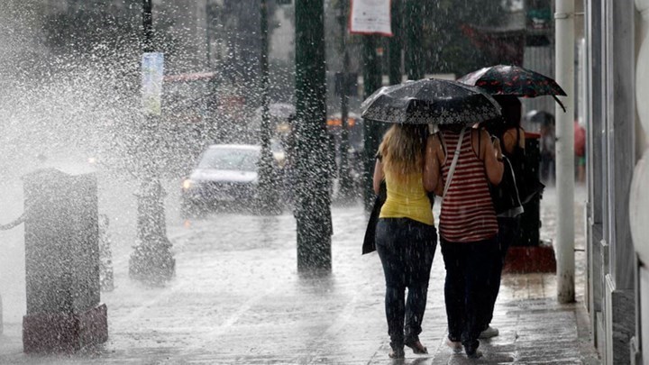 Έκτακτο δελτίο επιδείνωσης του καιρού: Βροχές, καταιγίδες και χαλάζι τον Δεκαπενταύγουστο