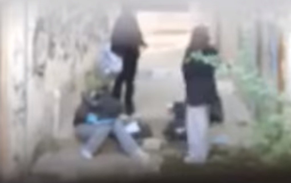 ΑΔΙΑΝΟΗΤΟ περιστατικό στην Κέρκυρα: Μέρα-μεσημέρι μαθήτριες γυμνασίου κάνουν χρήση ναρκωτικών