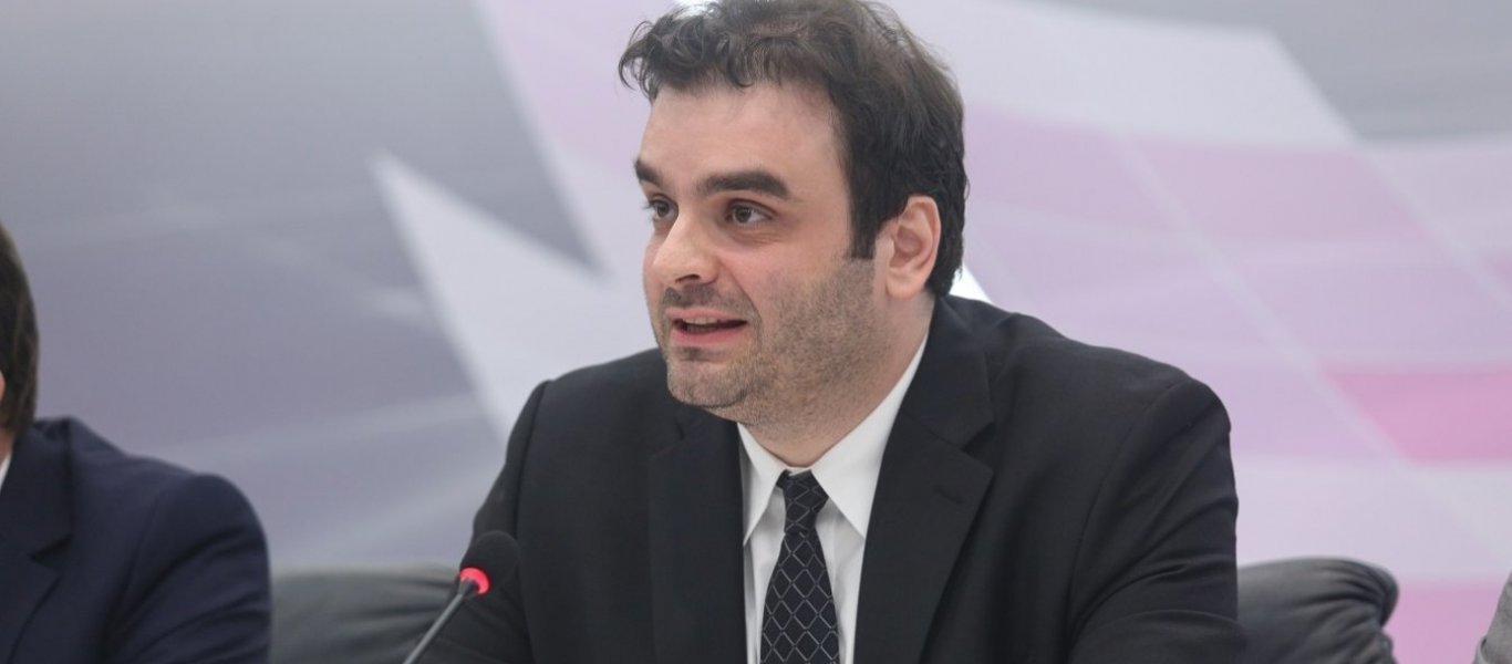 Κ.Πιερρακάκης επιβεβαιώνει «διαβατήριο» και «λίστα Πέτσα»: «Θα δίνεται αποδεικτικό ότι ο πολίτης εμβολιάστηκε»
