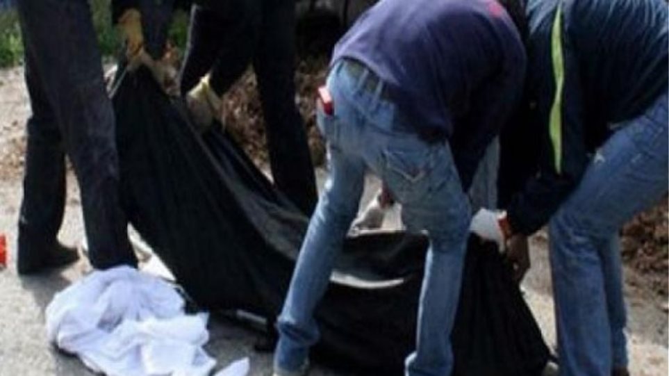 Θρίλερ με απανθρακωμένο πτώμα σε αυλή σπιτιού στο Νέο Βουτζά