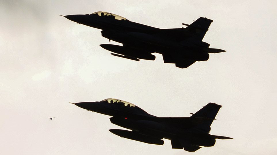 Μαζικές υπερπτήσεις τουρκικών F-16 πάνω από τέσσερα ελληνικά νησιά – 99 παραβιάσεις σήμερα! (ΦΩΤΟ)