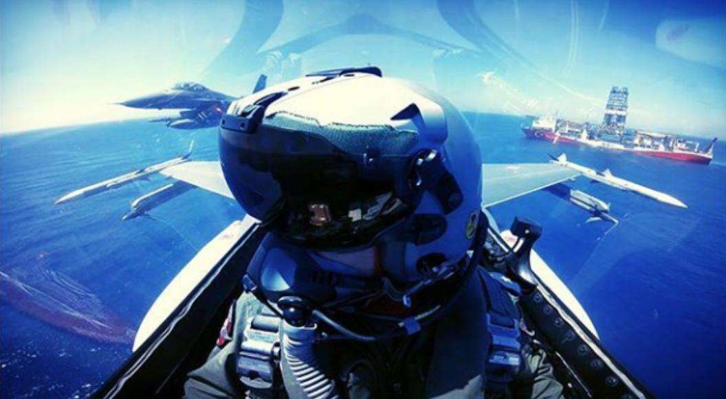 Χτυπάει …”ΚΟΚΚΙΝΟ” η ένταση στα Ελληνοτουρκικά! Συνοδεία τουρκικών οπλισμένων F-16 πραγματοποιεί το ταξίδι του το «Γιαβούζ» …(ΦΩΤΟ)