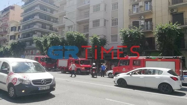 Σοκ στη Θεσσαλονίκη: Βρέθηκε καμένο πτώμα σε πολυκατοικία! (ΒΙΝΤΕΟ)