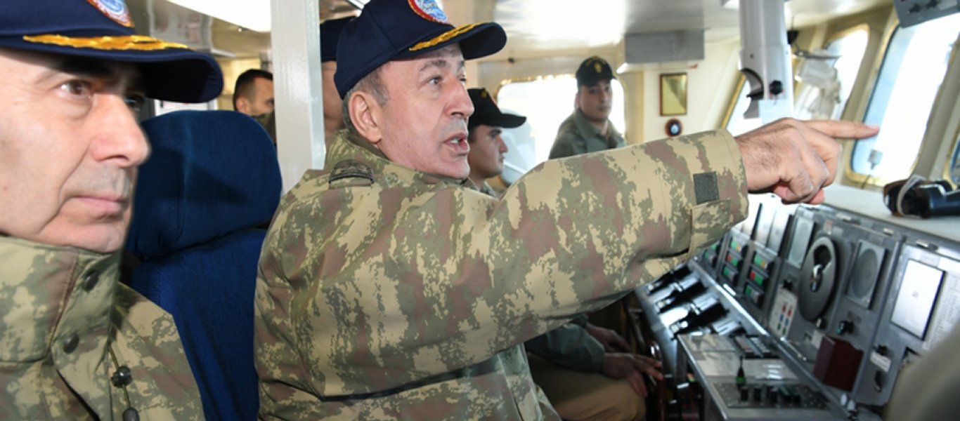 Απειλεί o Χ.Ακάρ: «Μείνετε 6 ν.μ. μακριά από το “Όρουτς Ρέις” – Το τουρκικό Ναυτικό έχει ξεκάθαρες εντολές»