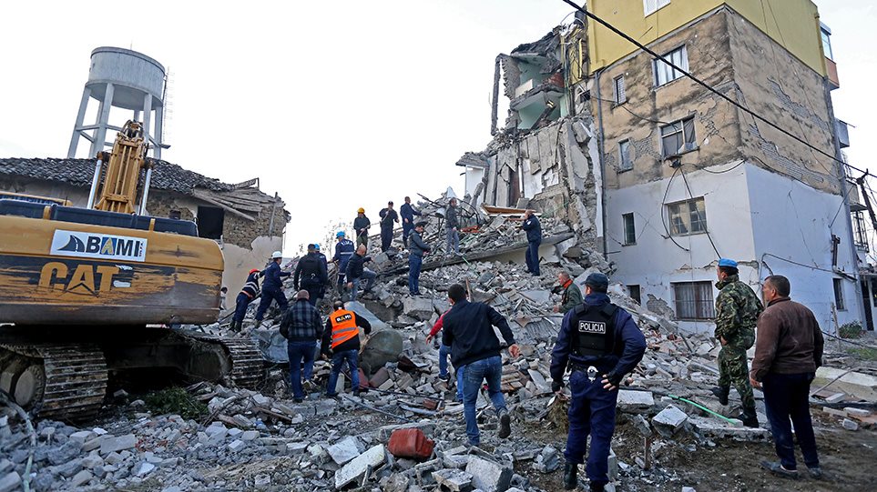 Φονικός σεισμός 6,4 Ρίχτερ στην Αλβανία: Τουλάχιστον 13 οι νεκροί, 600 οι τραυματίες!