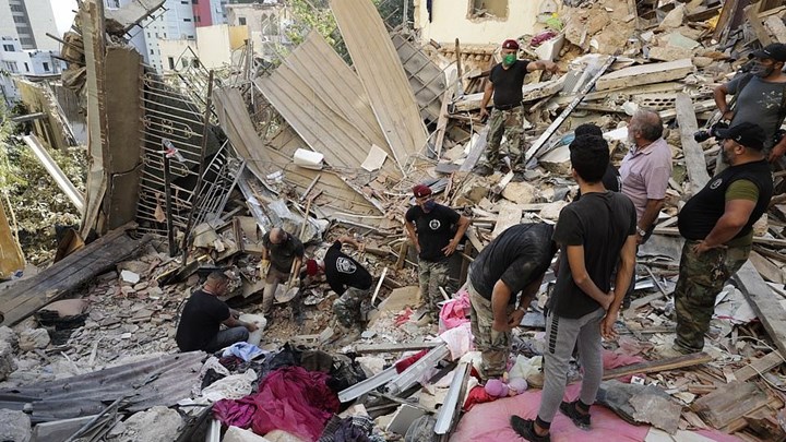 Βηρυτός: Εικόνες βιβλικής καταστροφής – Στους 137 ο αριθμός των νεκρών (βιντεο)