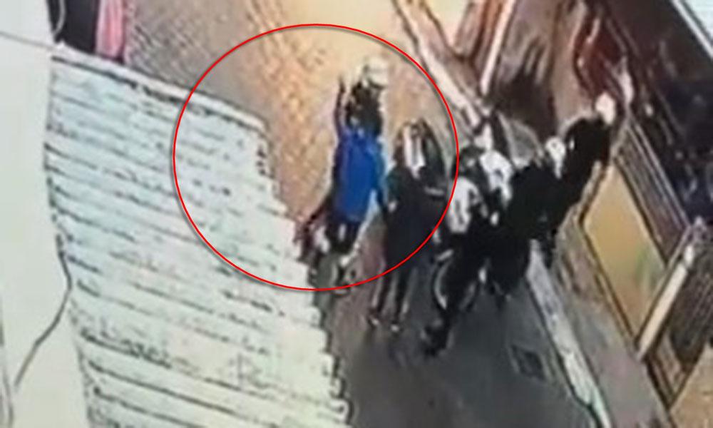 Περίεργο περιστατικό! Αστυνομικός της ομάδας ΔΙΑΣ χαστουκίζει ανήλικο Ρομά! Οι αστυνομικοί που βρίσκονταν στο περιστατικό έχουν τεθεί σε διαθεσιμότητα! (ΒΙΝΤΕΟ)