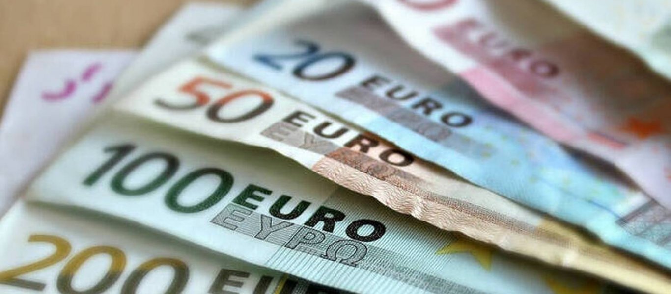 Από αύριο το τρίτο κύμα πληρωμών για το επίδομα των 800 ευρώ – Ποιες νέες κατηγορίες υποβάλλουν αιτήσεις!