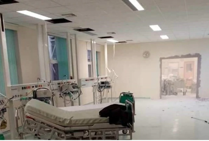 Αλεξανδρούπολη: Γκρεμίζουν τοίχους στο νοσοκομείο για να φτιάξουν ΜΕΘ! (φωτο)