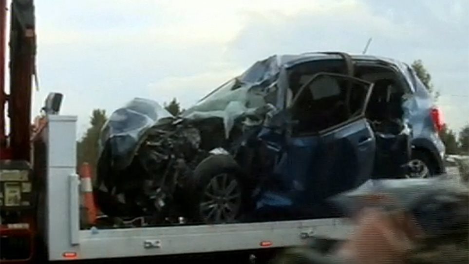 Σοβαρό τροχαίο στη λεωφόρο Σπάτων: Νεκρός νεαρός οδηγός – Το όχημά του συγκρούστηκε με φορτηγό! (ΒΙΝΤΕΟ)